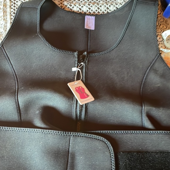 Ultra Compy - Picture 10 of 11